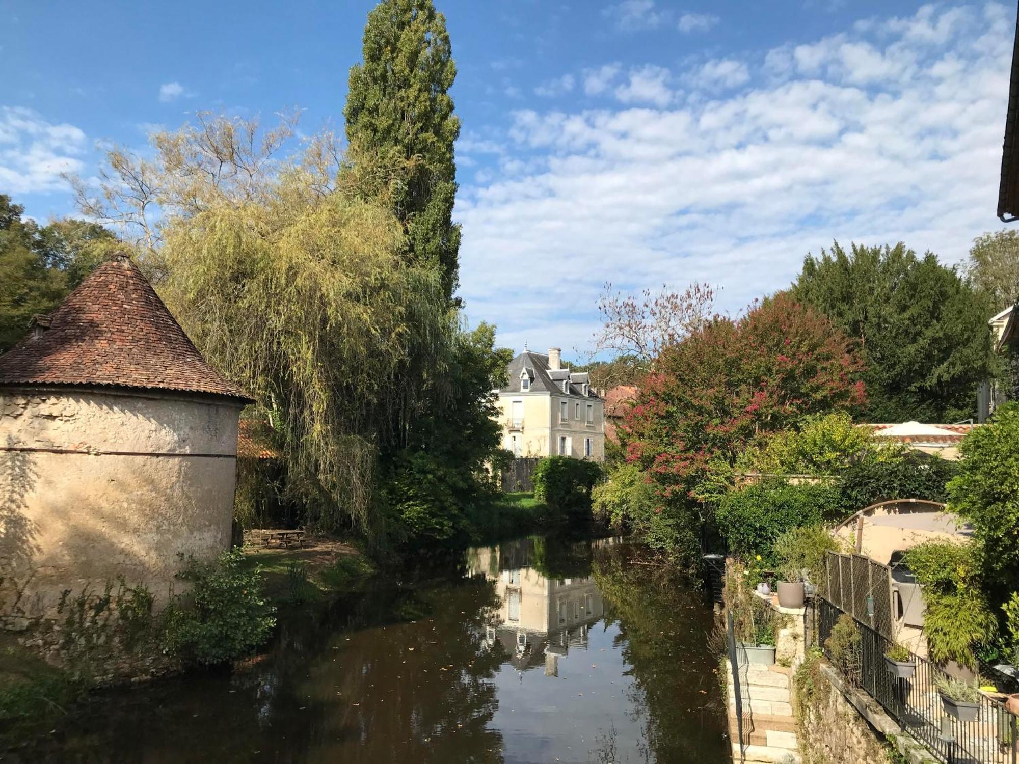 Lapartment Du Perigord Javerlhac-et-la-Chapelle-Saint-Robert Exterior foto